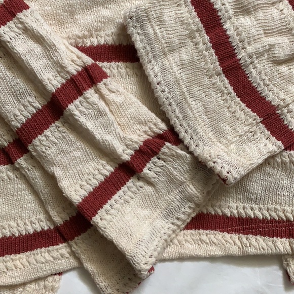 NWOT Splendid pullover split back sweater large - Picture 3 of 6